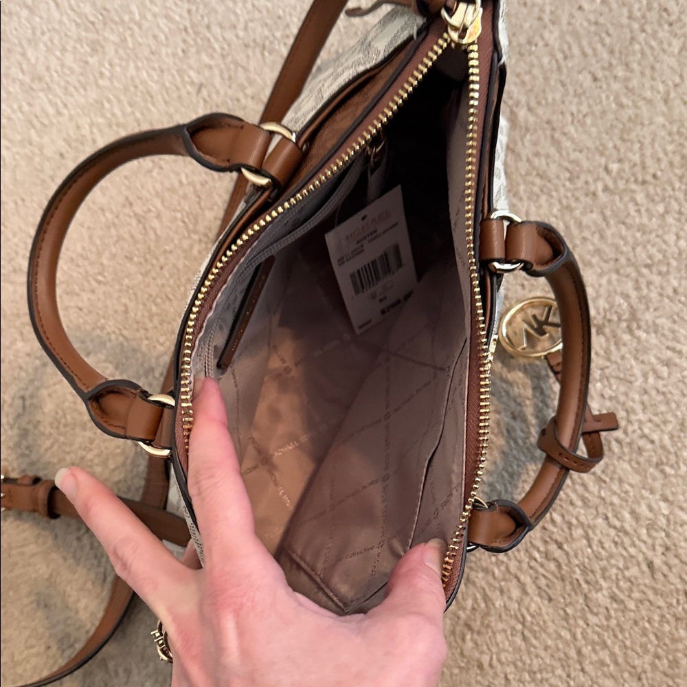 Michael Kors Tan and Cream Satchel - Picture 4 of 7